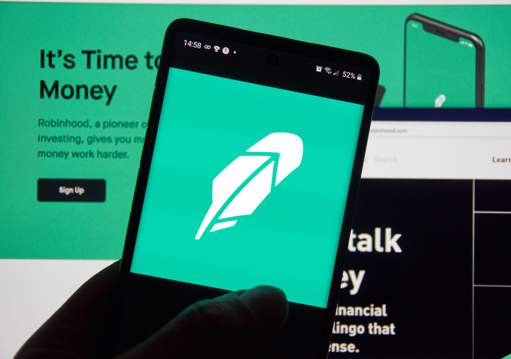 Robinhood Perpetual Futures expand to commodities in Europe Robinhood Perpetual Futures in Europe now cover commodities and currencies, and the broker plans a crypto launch in the United Kingdom.