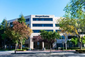 Morgan Stanley becomes the first major US bank to file applications for Bitcoin and Solana ETFs. The bank manages $1.8 trillion in AUM.