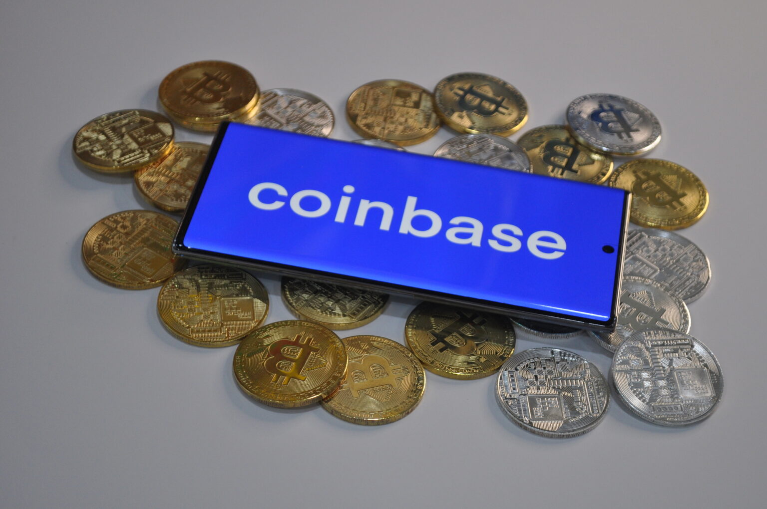 Coinbase plans capital raise through senior notes