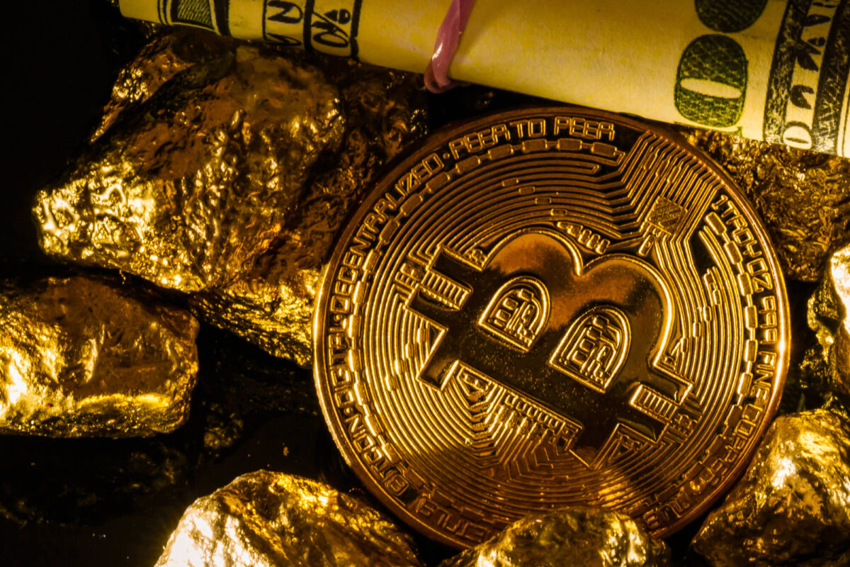 Bitcoin overtakes gold in the US: per River's report, 49.6 million Americans own Bitcoin, while just 28.8 million still hold gold.