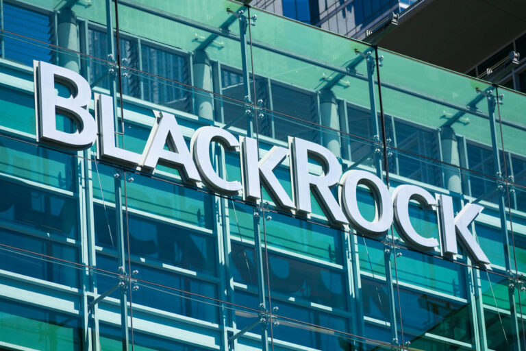 BlackRock plans to offer crypto trading to clients