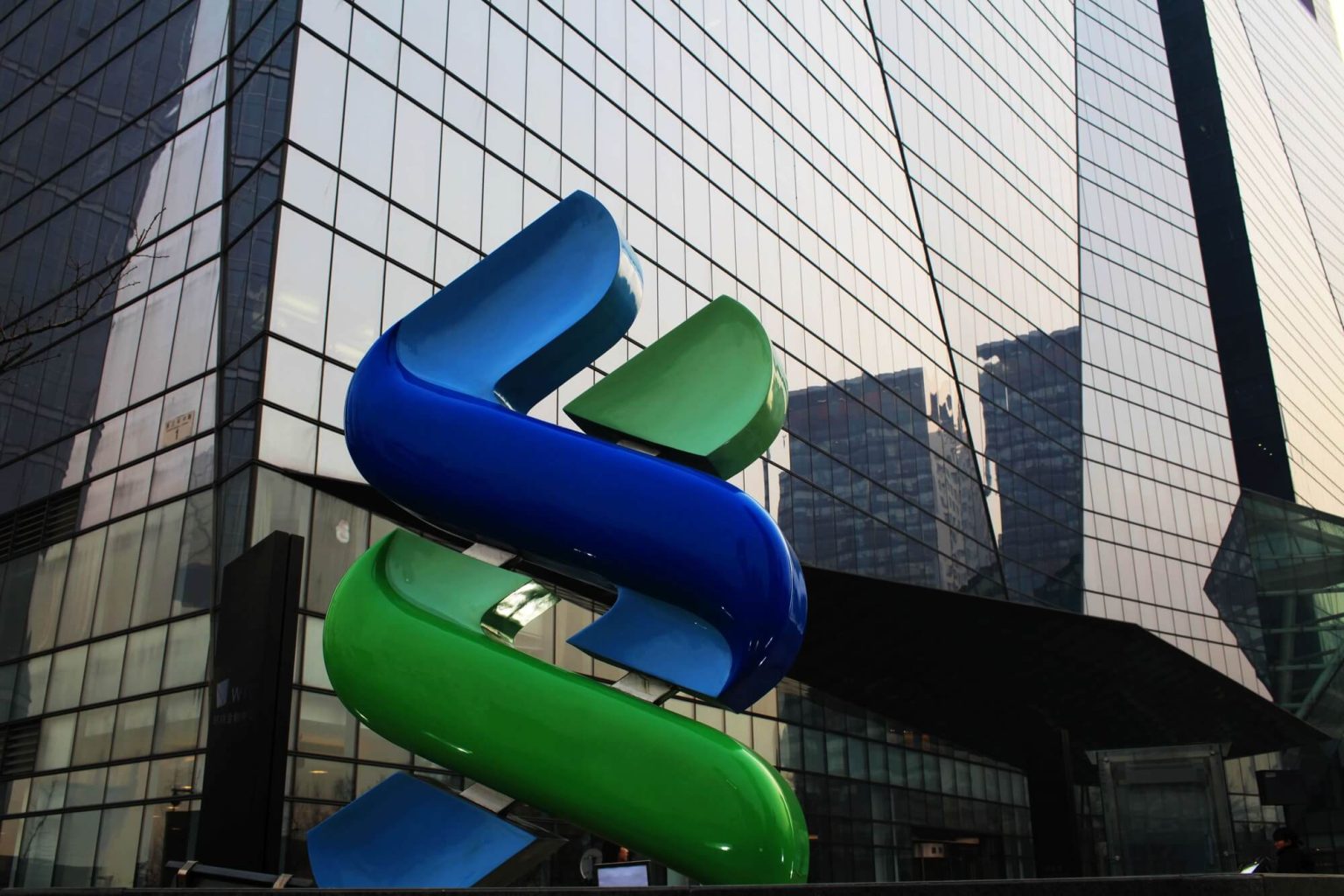 Standard Chartered prognostiziert Ether-Preis von 8'000 USD bis 2026