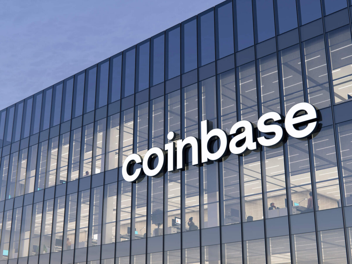 CLARITY Act: Coinbase continues to block the bill Coinbase blocks the CLARITY Act again - stablecoin yield provisions threaten the crypto exchange's $1.35 billion USDC business.