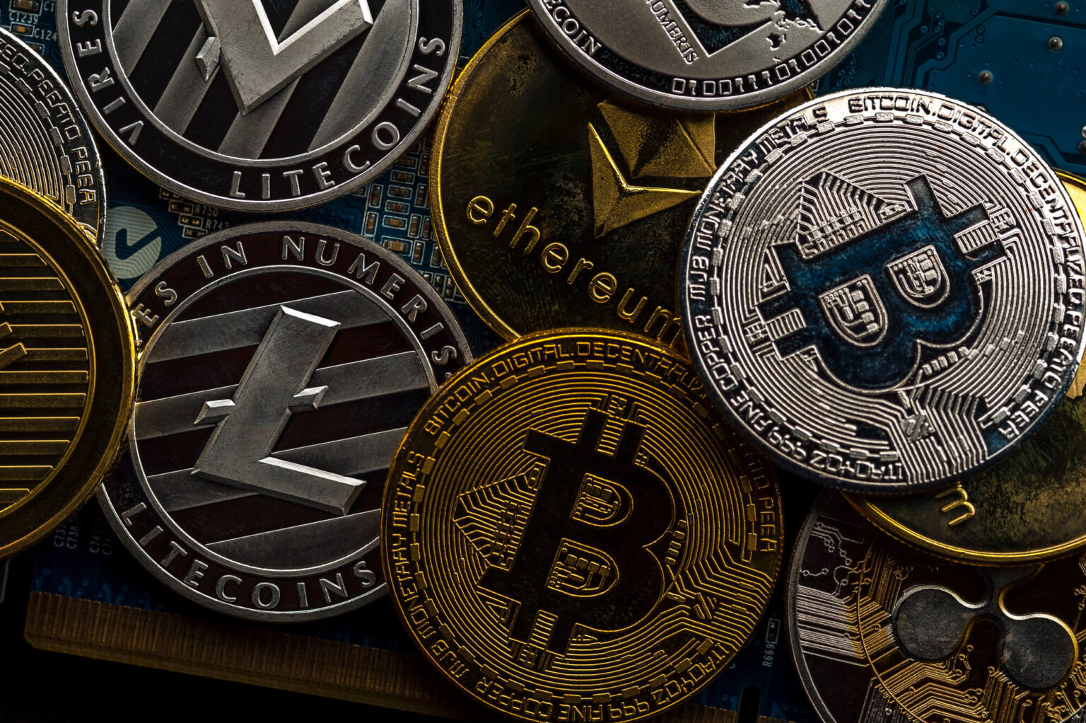 Crypto market outlook Q4 2025: navigating headwinds towards a renewed bull run Crypto Market Outlook Q4 2025: Navigating Headwinds Towards a Renewed Bull Run