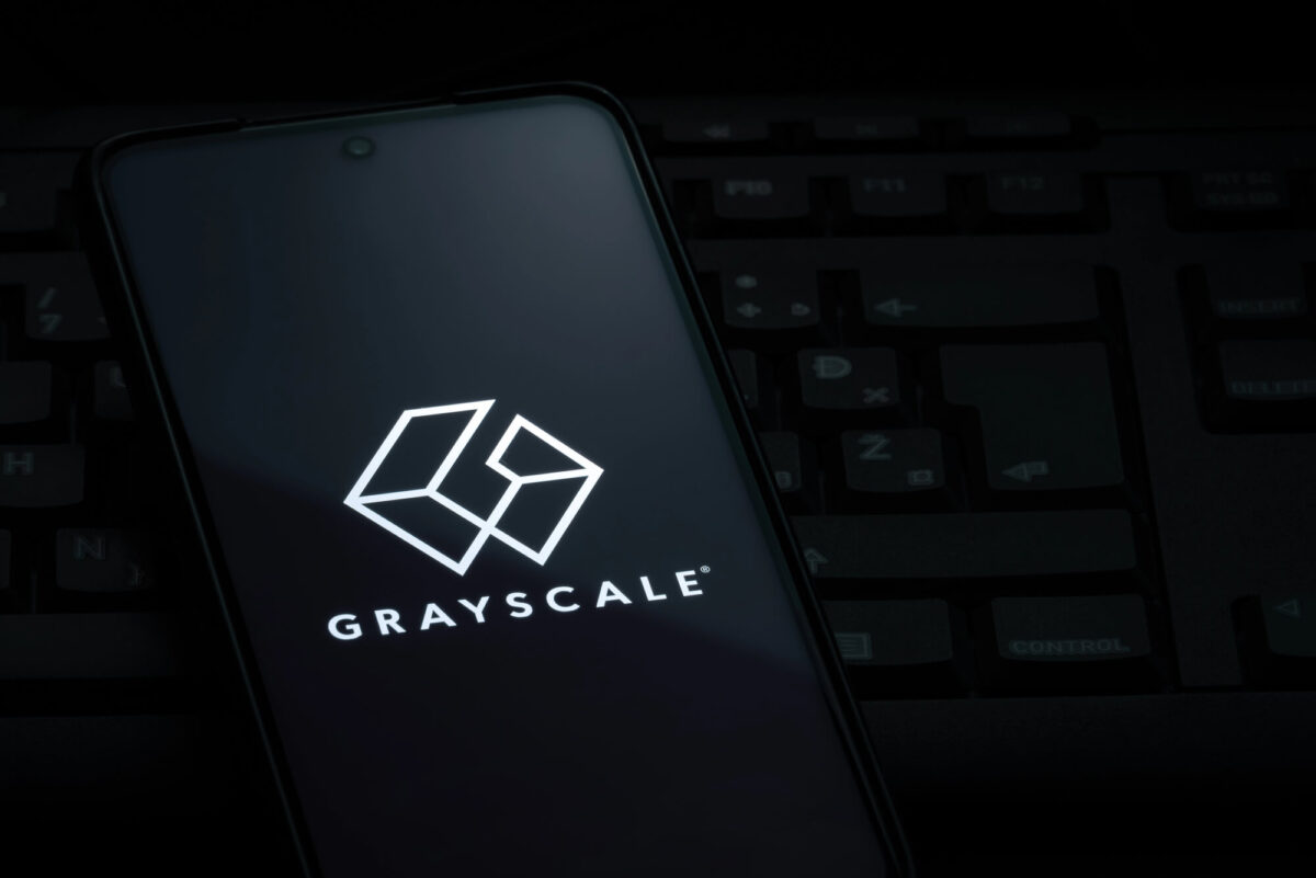 Grayscale launches first spot crypto ETPs with staking in the US Grayscale lanciert erste Spot-Krypto-ETPs mit Staking in den USA