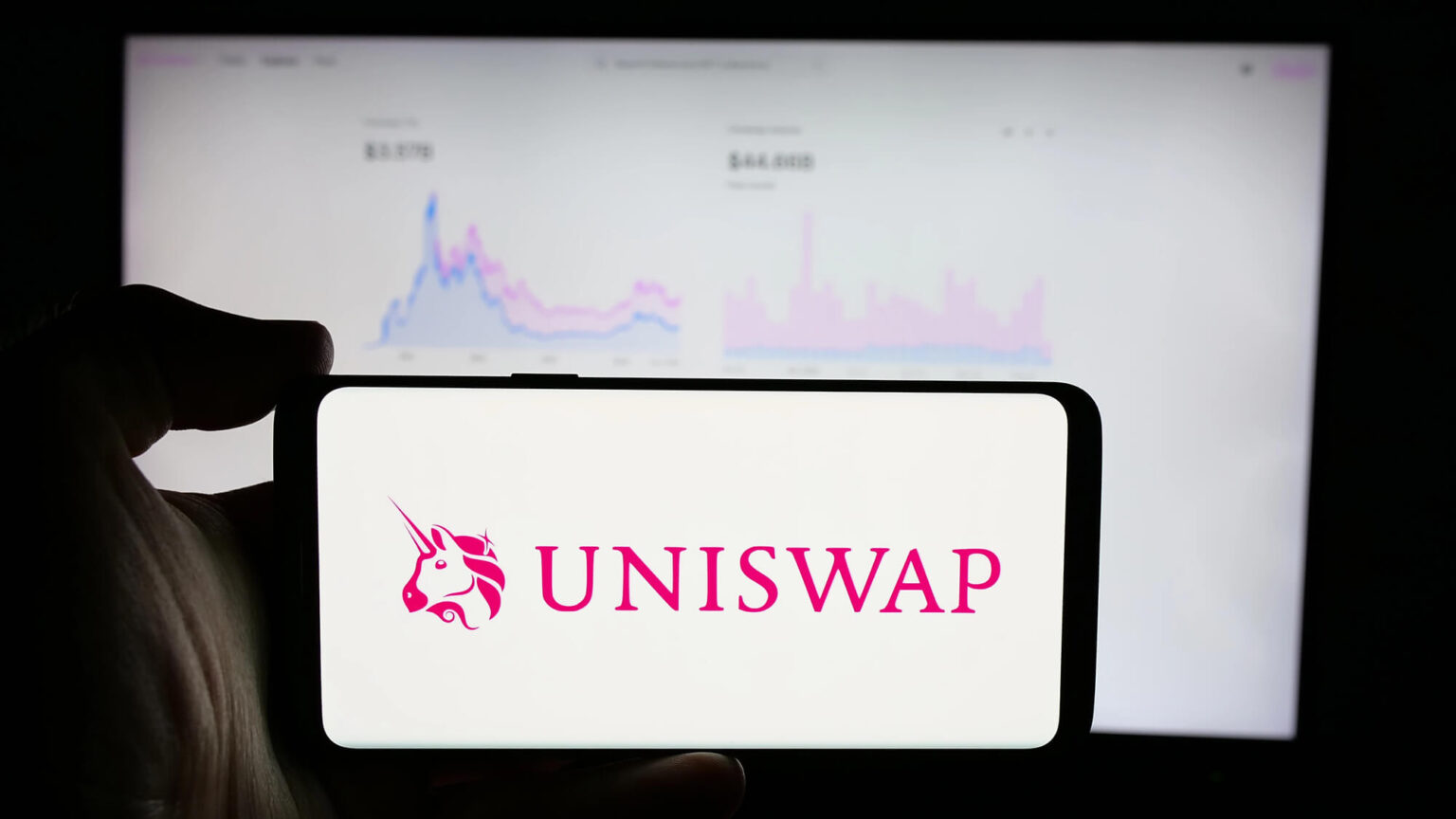 UNI token rises after governance proposal for fee switch UNI-Token steigt nach Governance-Antrag für Fee-Switch