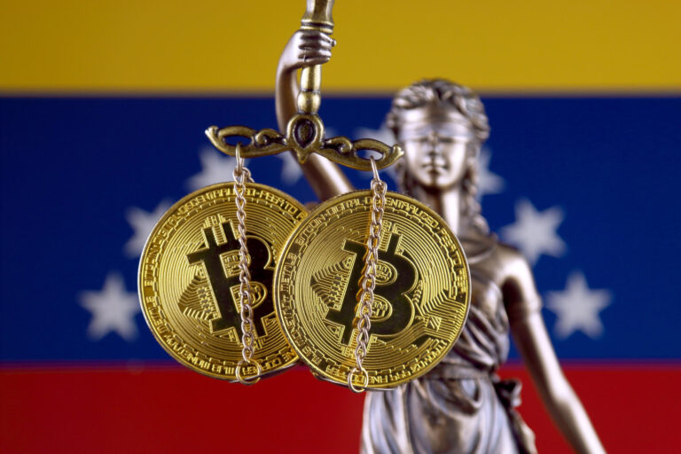 Bitcoin reaches 93,000 dollars after US military operation in Venezuela