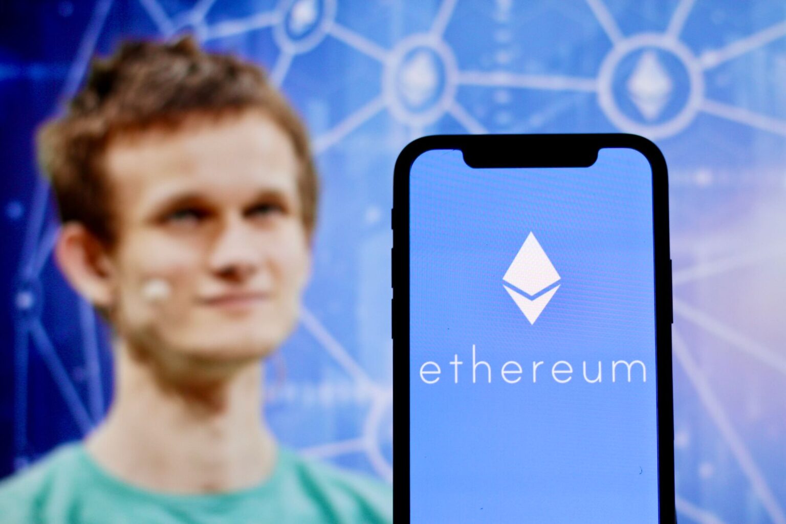 Vitalik Buterin announces decentralization offensive for Ethereum Vitalik Buterin announces Ethereum realignment. Focus on decentralization, privacy, and simpler node operation after centralization.