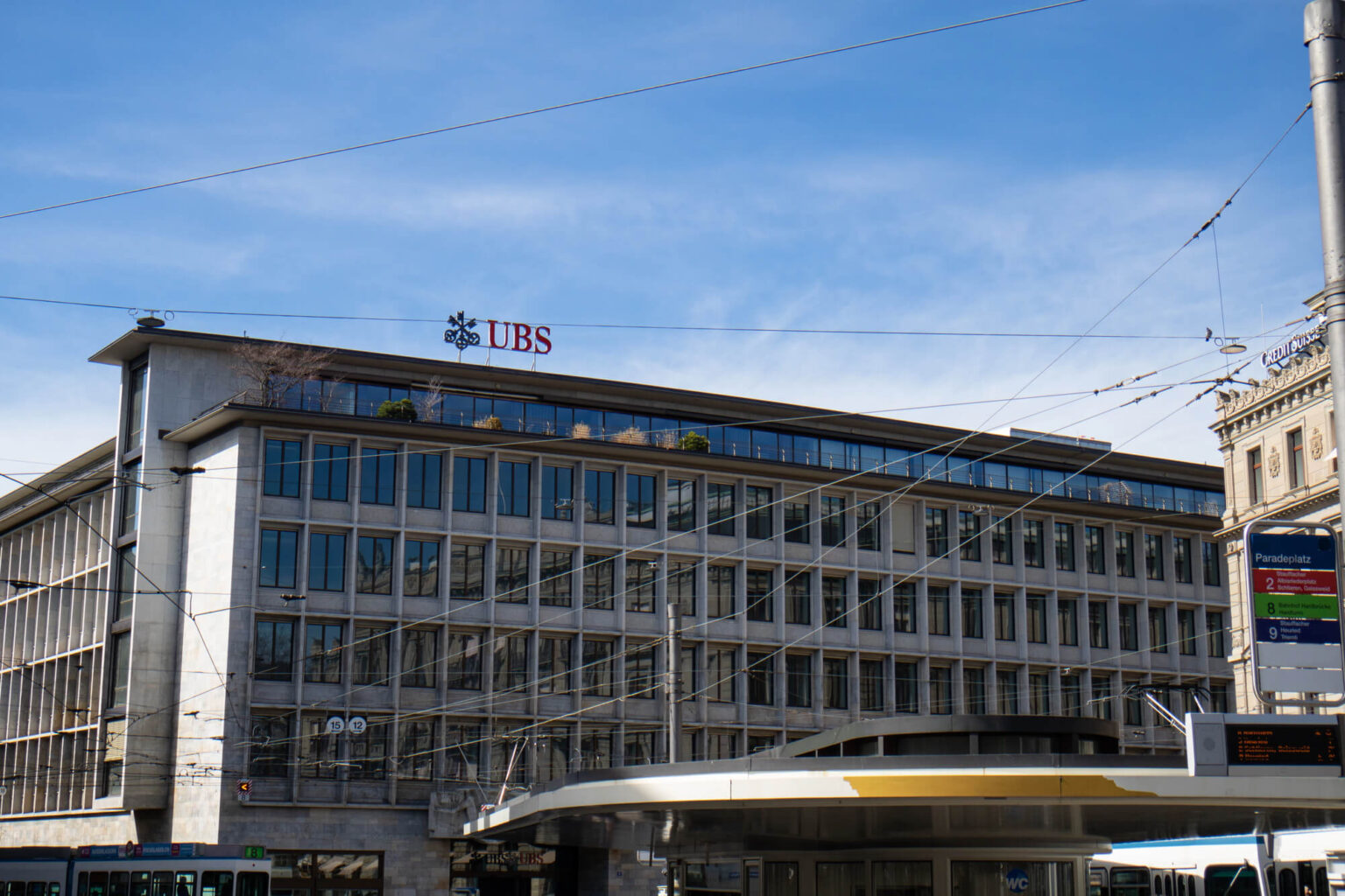 Ermotti: UBS adopts "fast follower" strategy for tokenization and blockchain