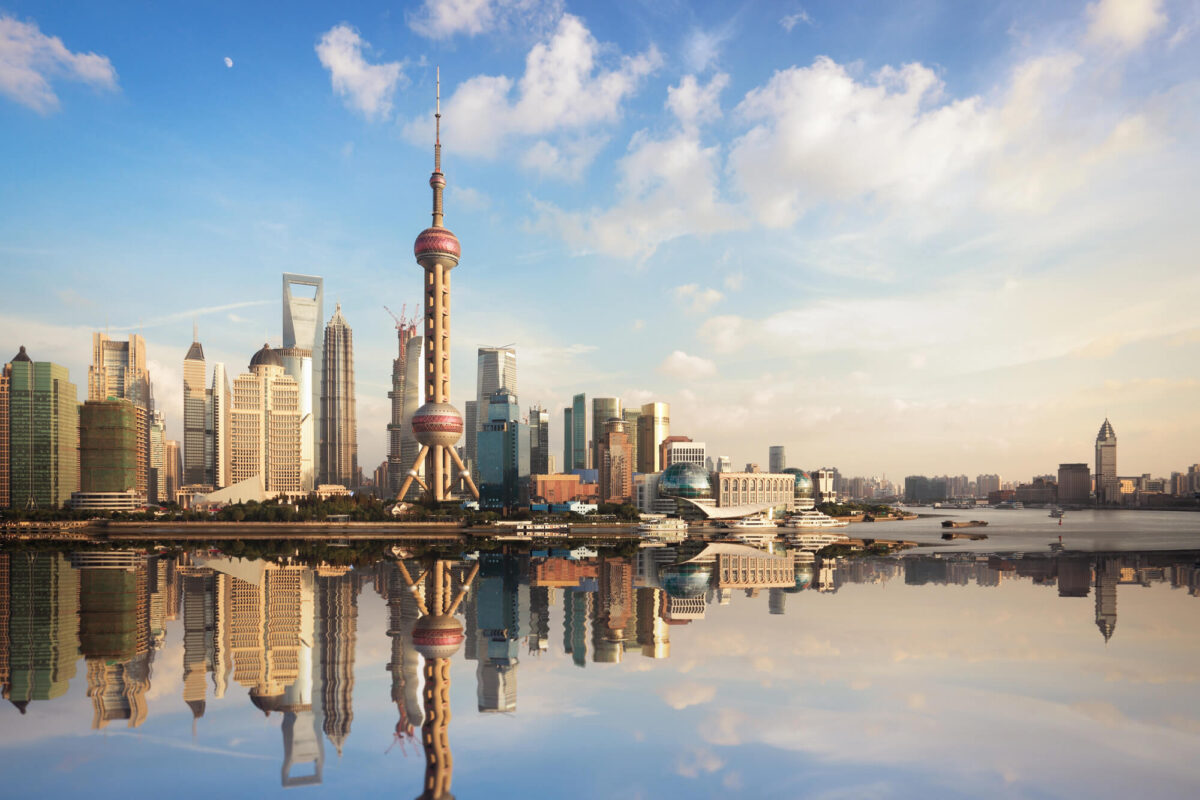 China expands the digital yuan: interest on balances, double the operator banks, and mBridge settling over $55 billion cross-border.