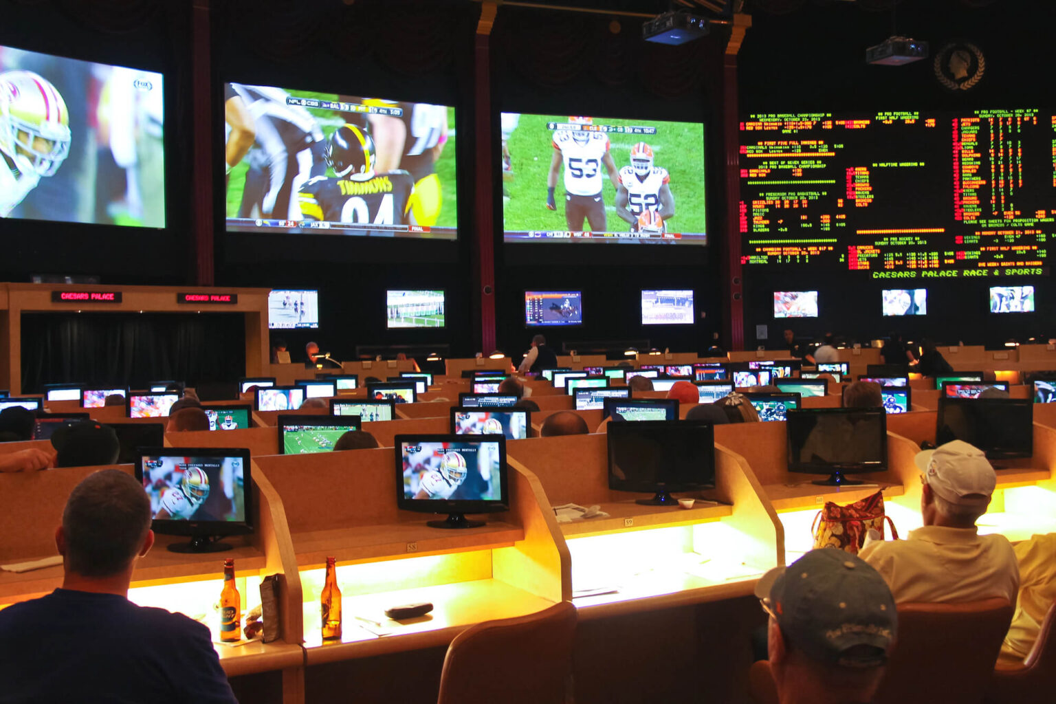 US gaming associations want to ban sports prediction markets in the crypto bill Clarity Act. The CFTC is steering against this with its proposed rule.