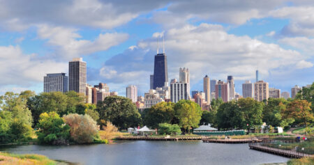 Illinois becomes the first US state to introduce a 0.2% Illinois crypto tax on digital asset transfers, taking effect in January 2027.