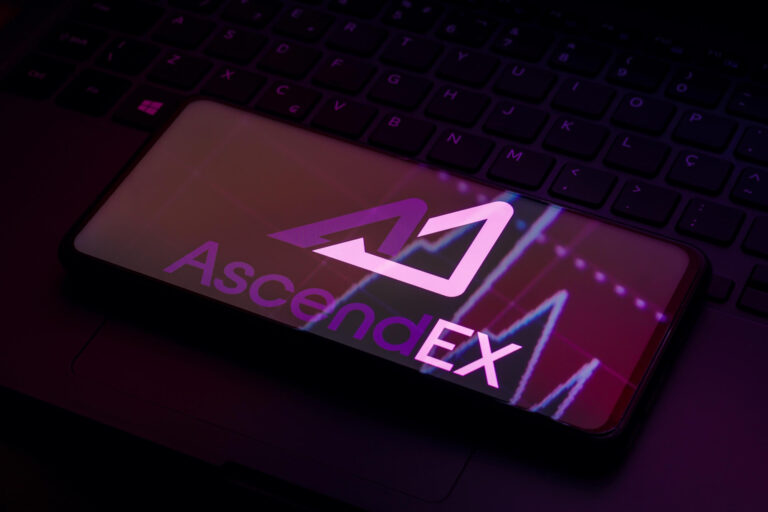 AscendEX halted operations on 1 July over lost liquidity and a missing MiCA licence; users get no guarantee of a full payout.