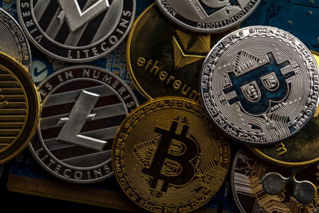 The signals to watch: a crypto market outlook for Q4 2026 Bitcoin near USD 78,000 and stablecoin supply above USD 300 billion shape the crypto market outlook heading into Q4 2026.