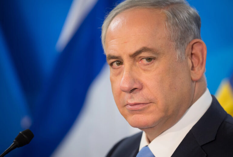 Netanyahu orders a blockchain plan to counter sanctions Israeli Prime Minister Netanyahu has ordered a blockchain plan against possible sanctions, but the Bank of Israel publicly contradicts him.